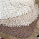 Nature White, Warm Nature White og Latte strikket Marysvøb