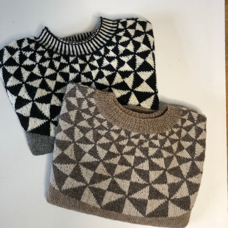 Malteser-sweater med rundt bærestykke